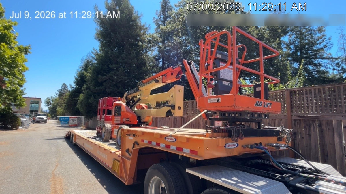2019 JLG E450AJ