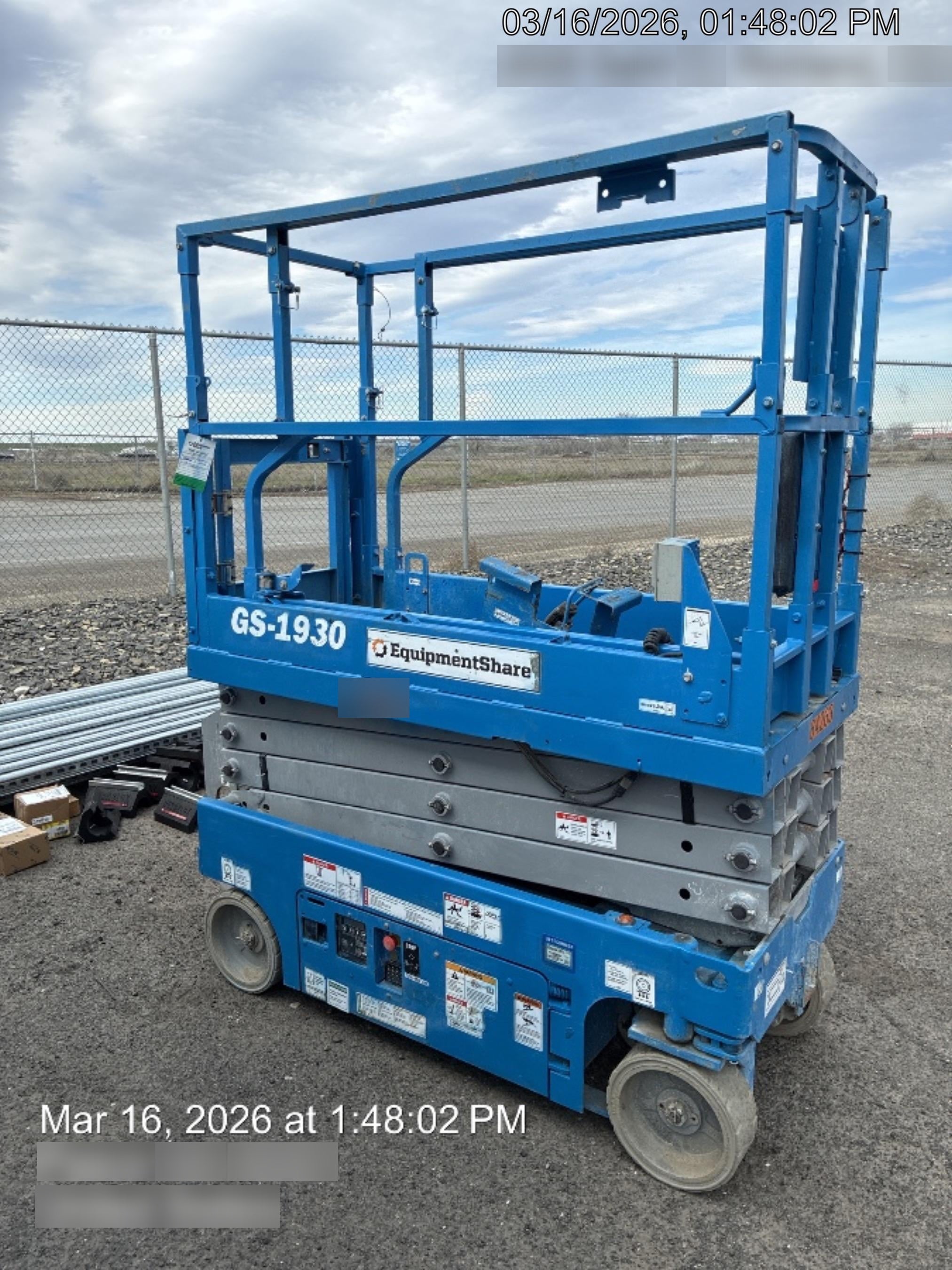 2020 Genie GS-1930 Solid Non Marking Tires, Beacon, Folding rails with half height swing gate, 800W Inverter
