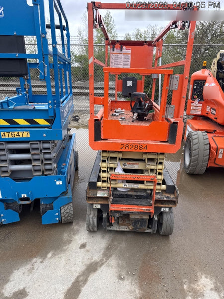 2022 JLG ES1932