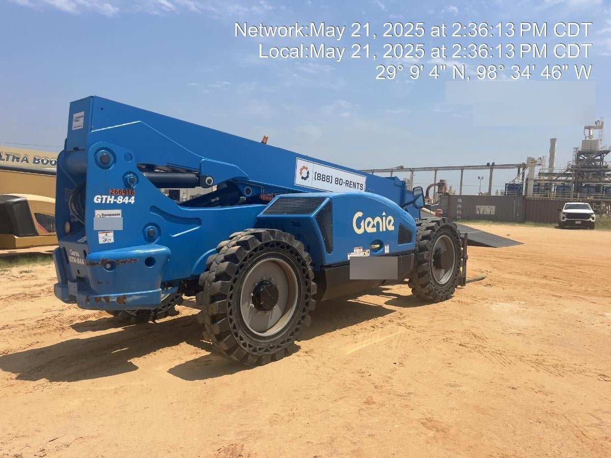 2022 GENIE GTH-844