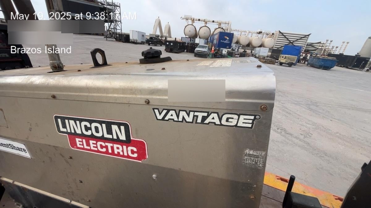 2019 Lincoln Electric Vantage 322 Lincoln Vantage 322 Welder w/Trailer, Light Kit, Cable Rack