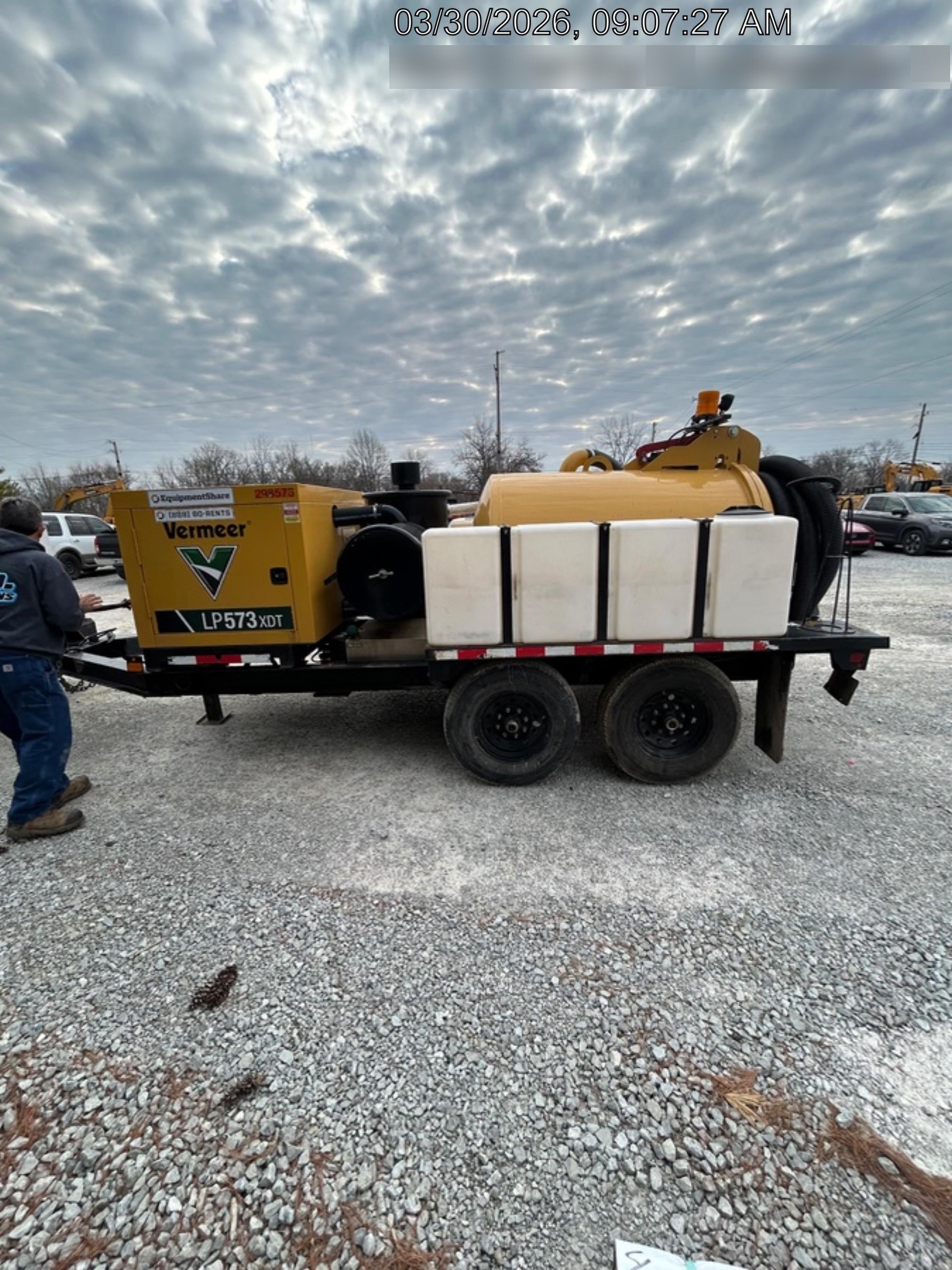 2023 VAC-TRON LP573XDT
