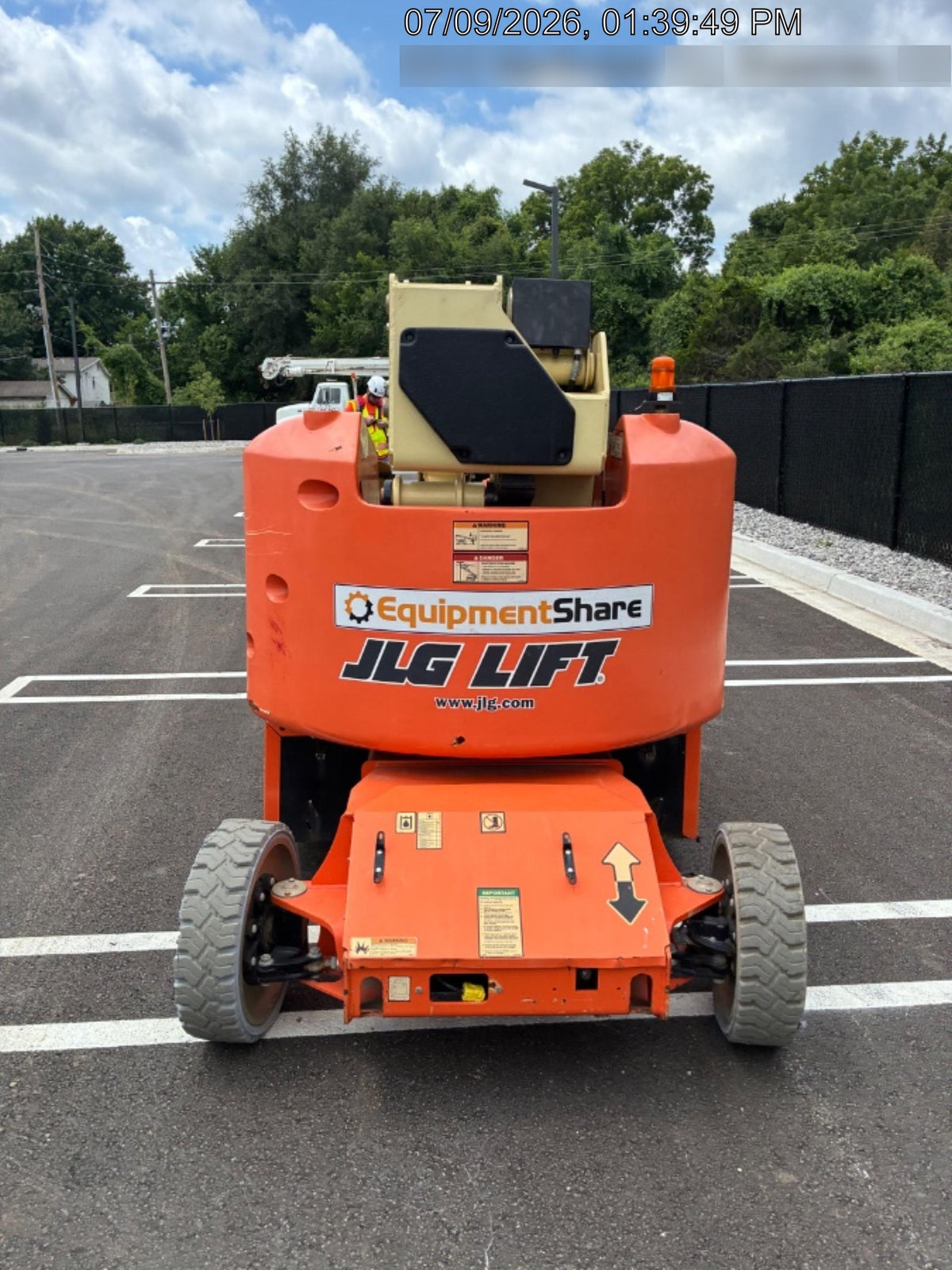 2019 JLG E400AJPN