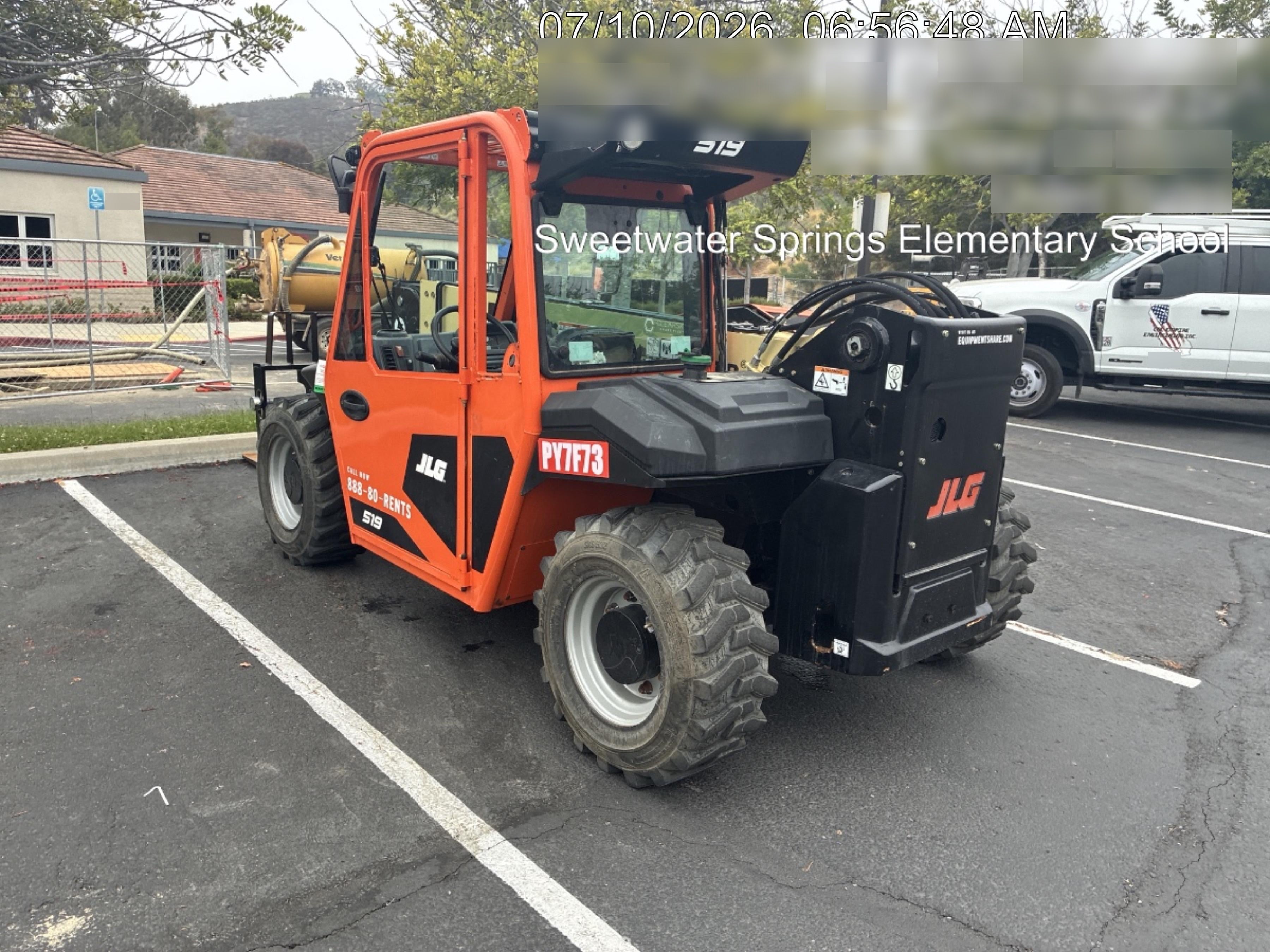 2025 JLG 519