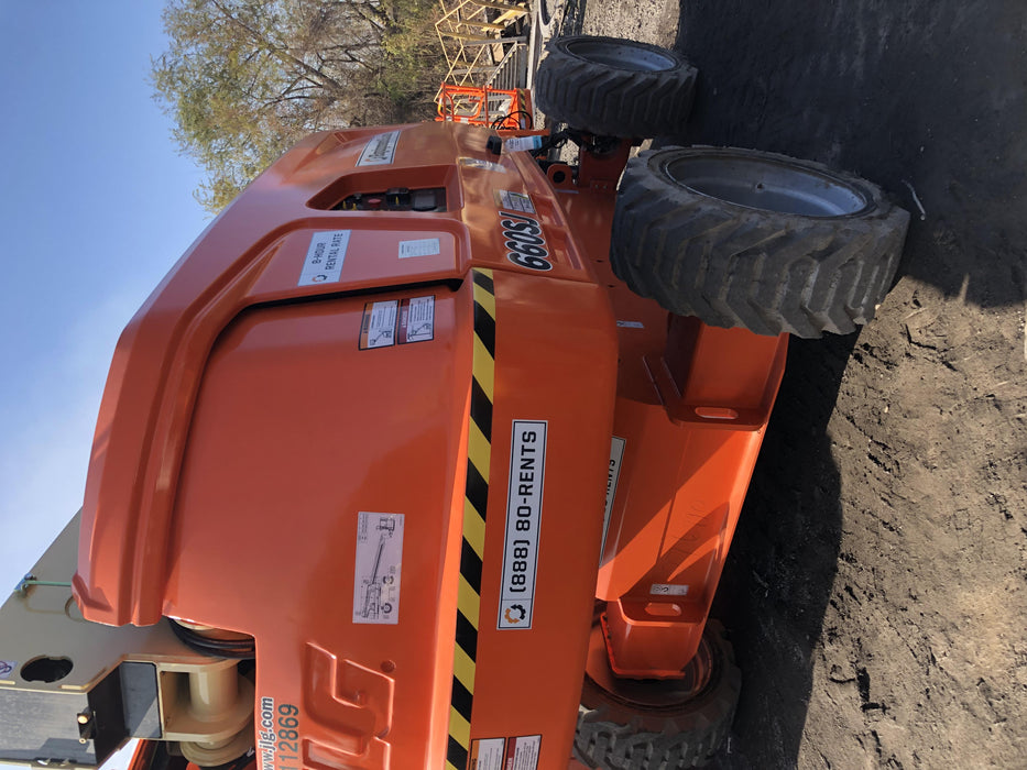 2020 JLG 660SJ