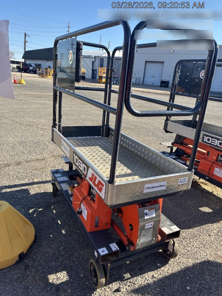 2023 JLG 1030P
