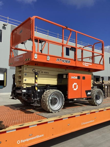 2023 JLG RT4069