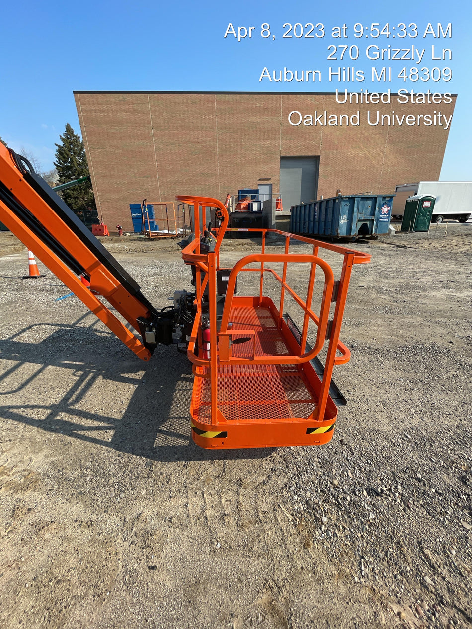 2023 JLG 860SJ