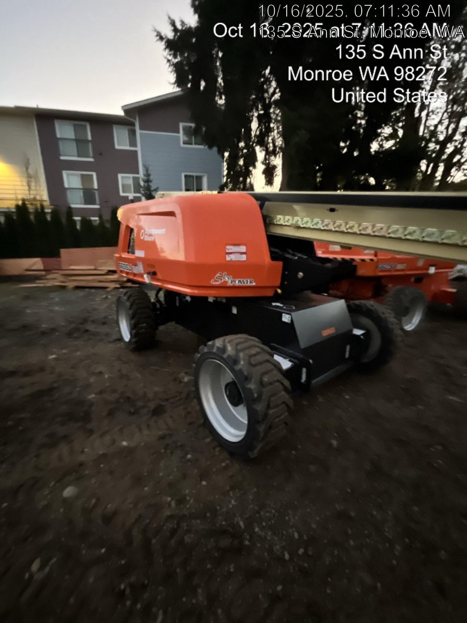 2025 JLG 660SJ
