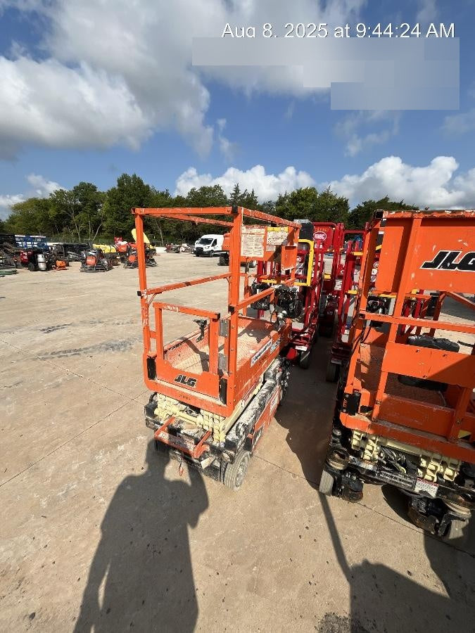 2022 JLG ES1330L