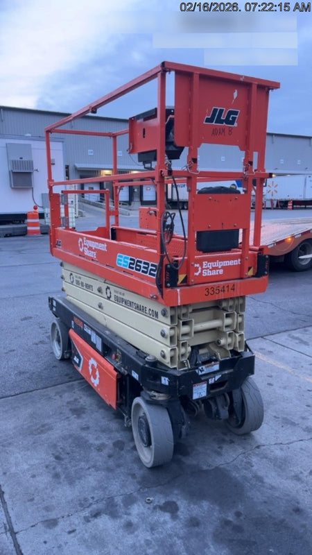 2023 JLG ES2632