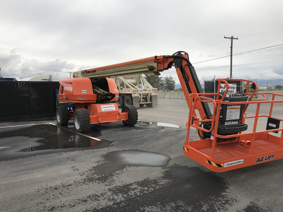 2020 JLG 660SJ