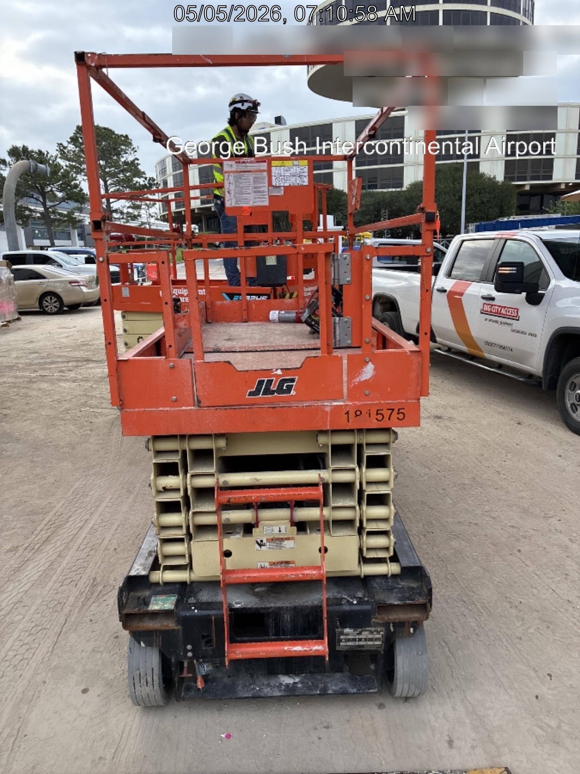 2021 JLG R3246