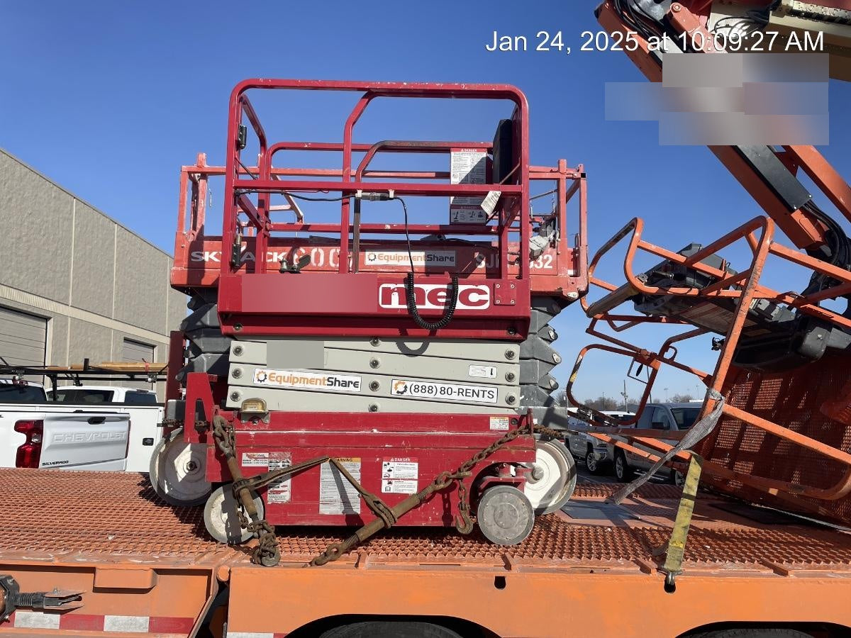 2019 MEC 1330SE MEC 1330SE w/ES Track Hardware, Full Extended 2 Year Warranty