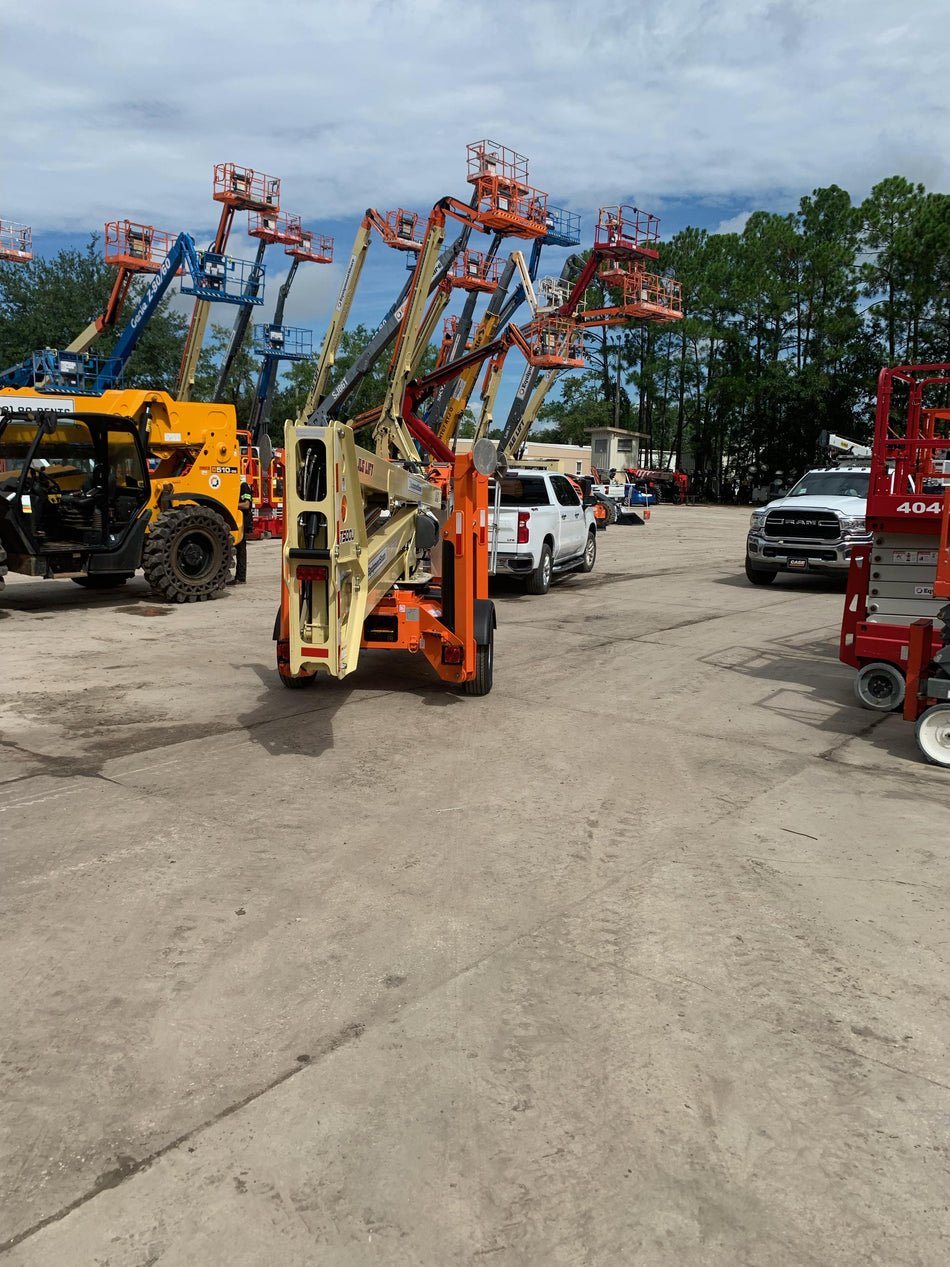 2022 JLG T500J