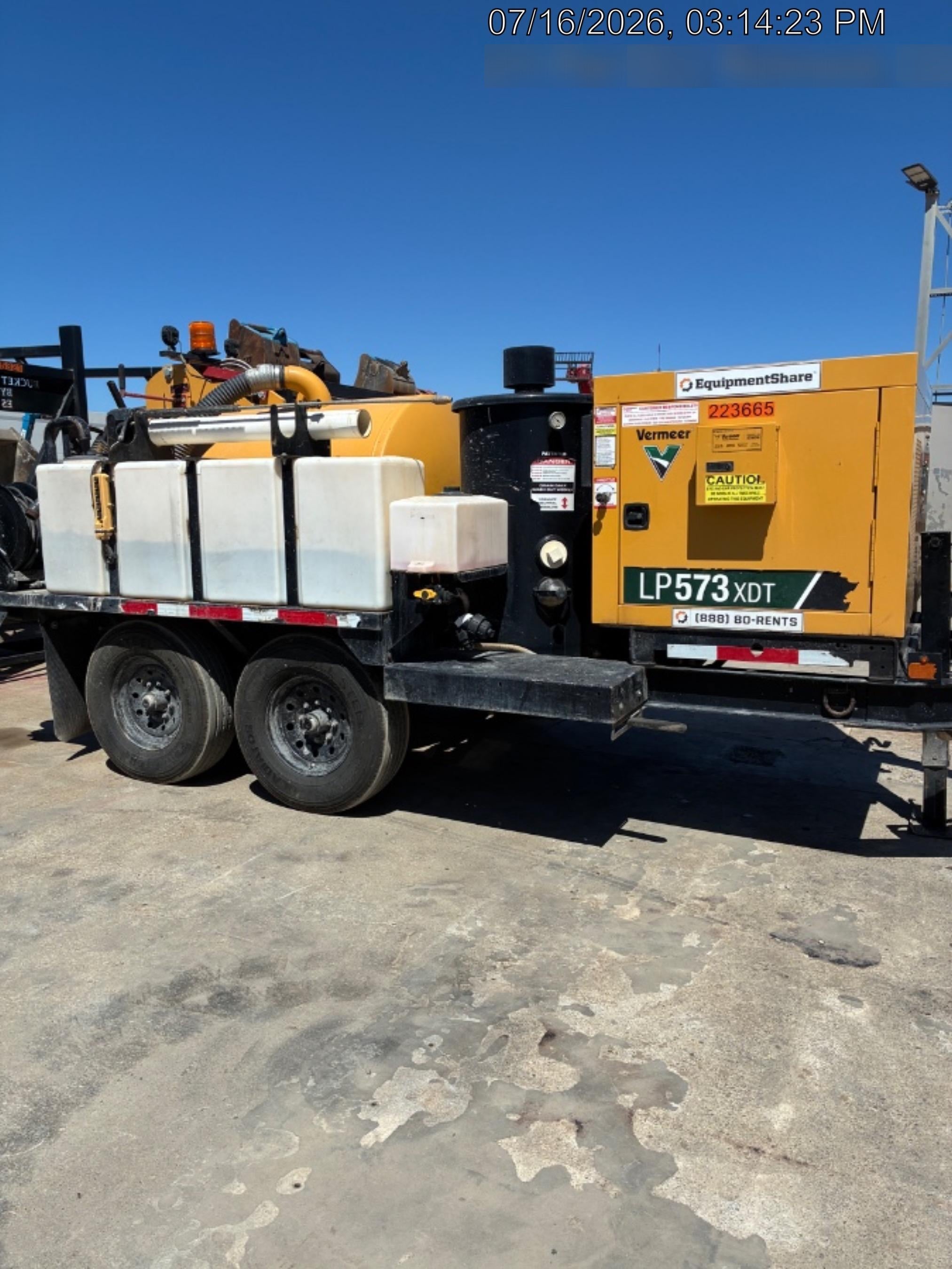 2023 Vac-Tron LP573XDT T4 Koehler Diesel Engine, 500 Gallon Debris Tank, x2 100 Gallon Water Tanks
