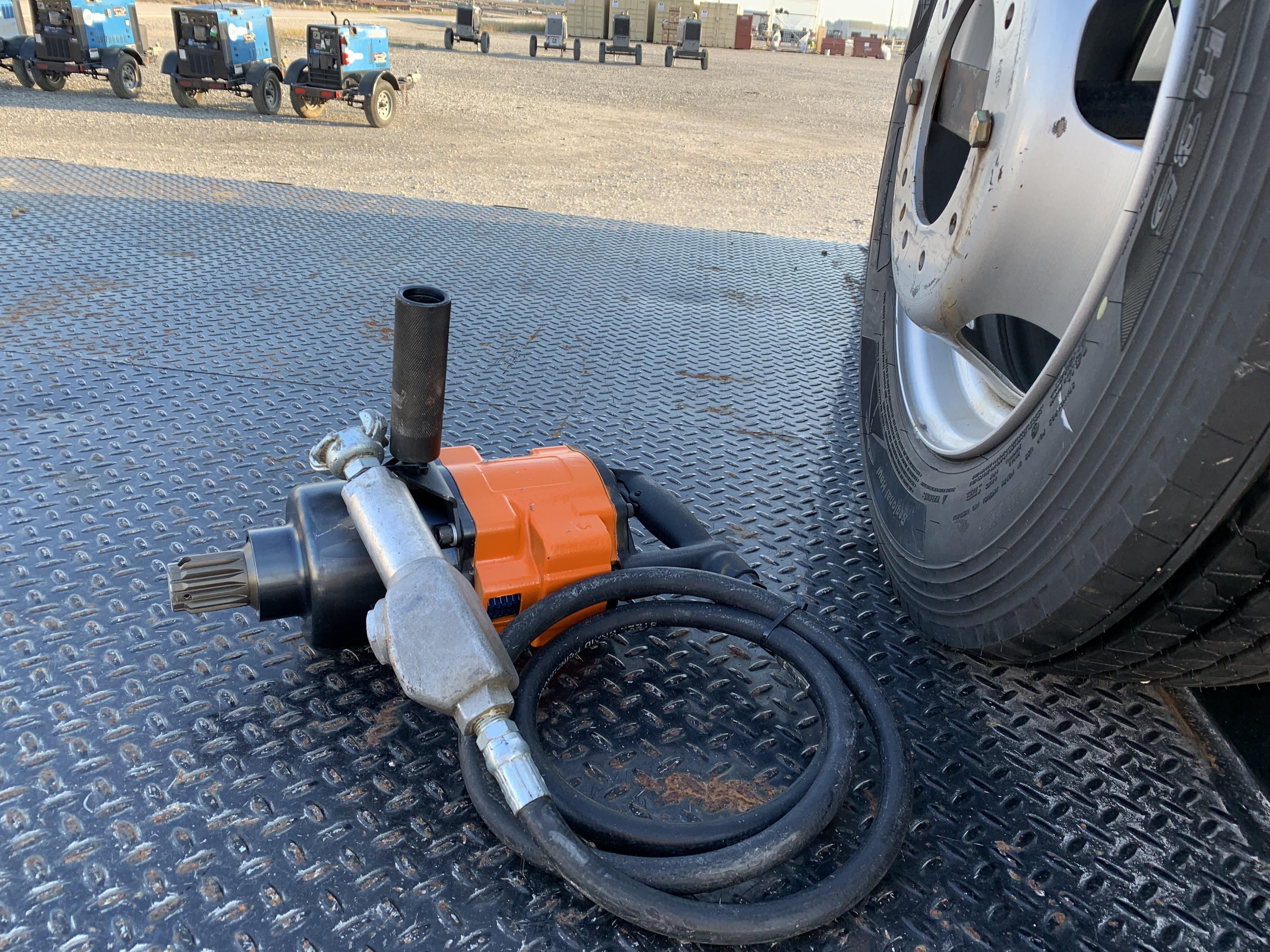 2020 MICHIGAN PNEUMATIC ES-4955B1-TRACKER