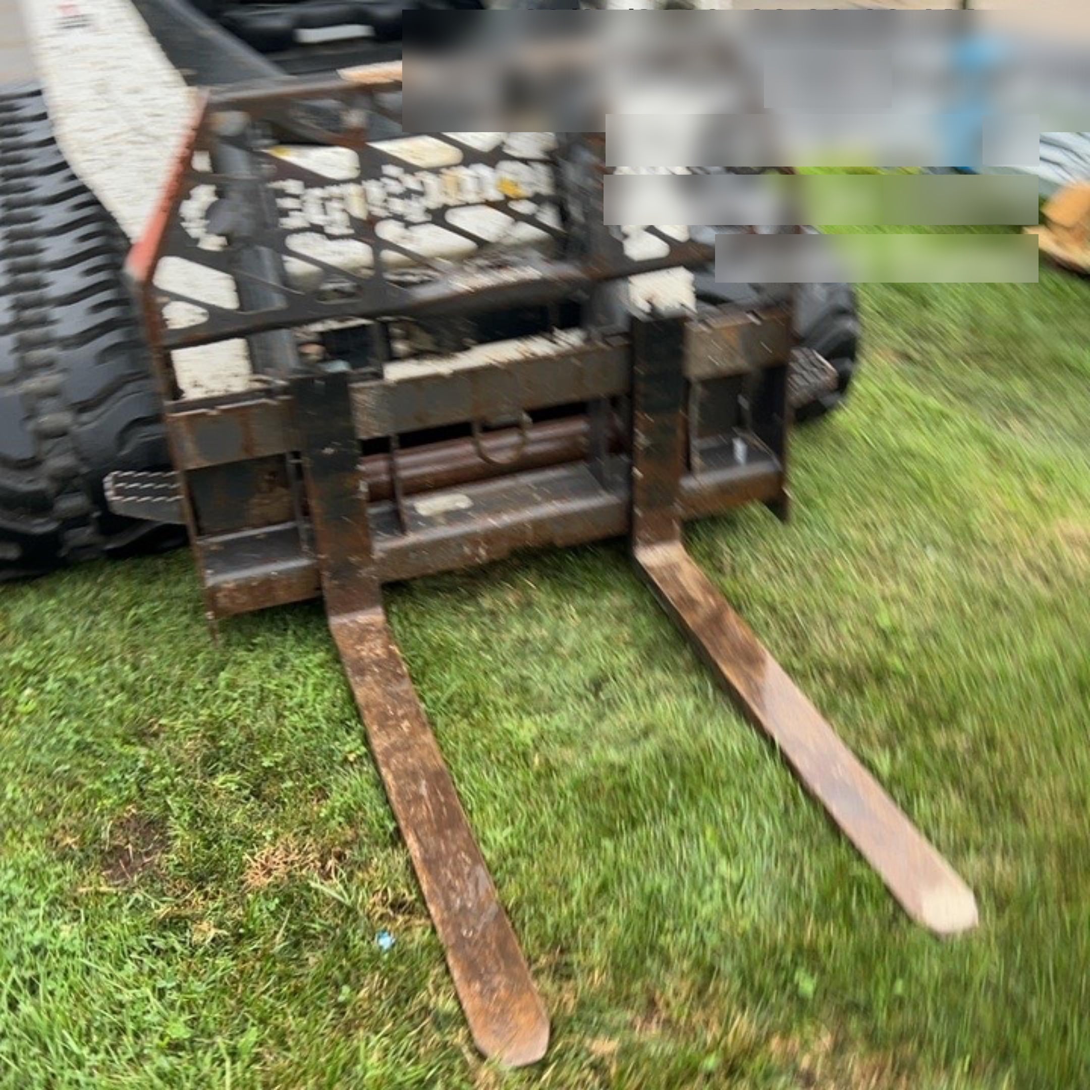 2021 PALADIN 48" Pallet Forks - Paladin