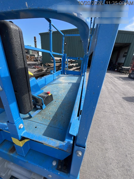 2023 GENIE GS-2632