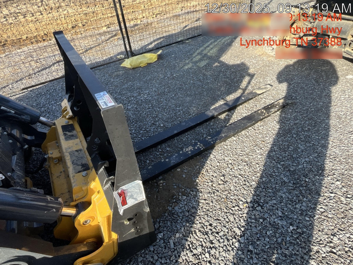 2025 ARROW MATERIAL HANDLING 72" Pallet Forks - Arrow