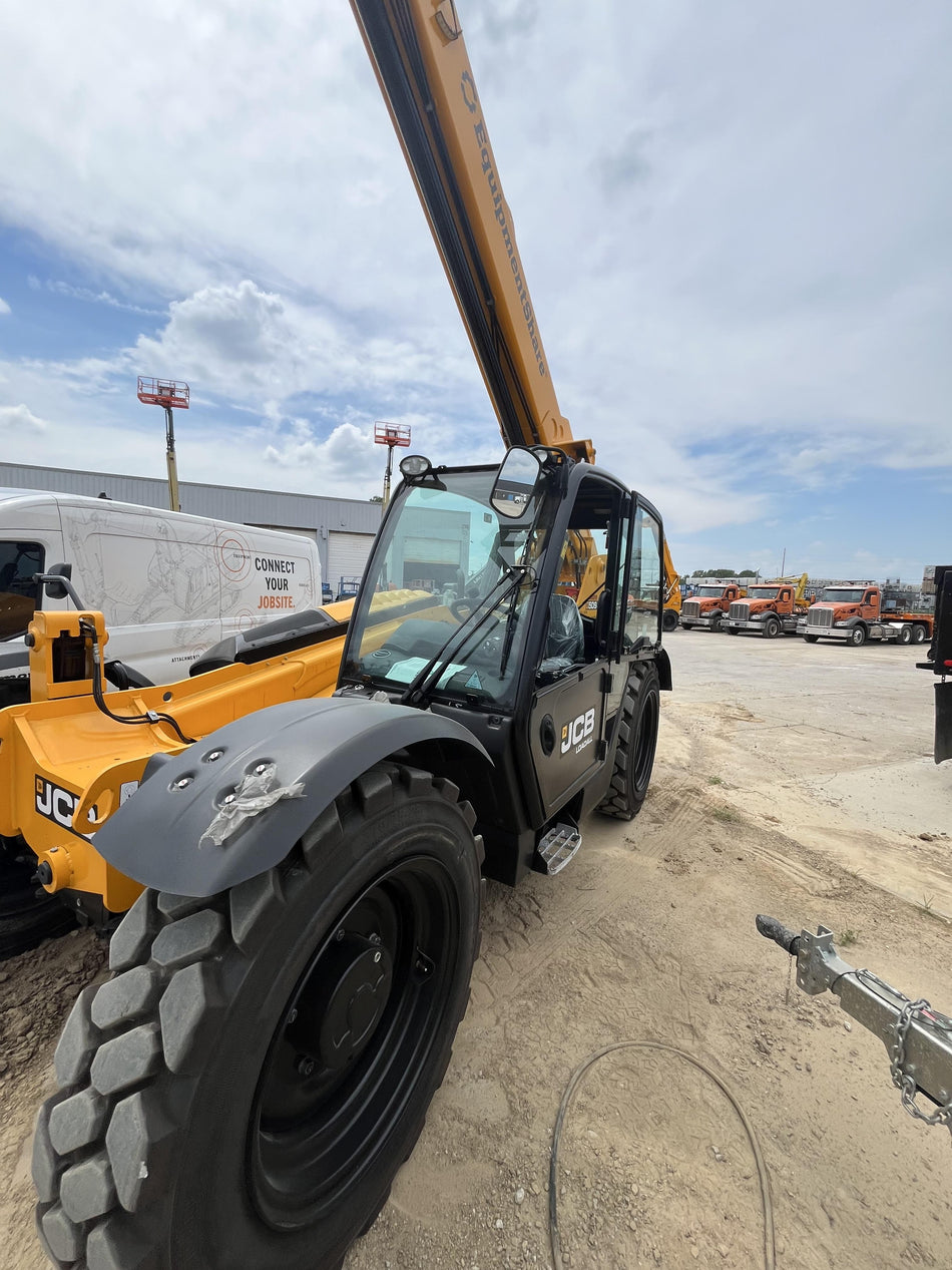 2025 JCB 509-42
