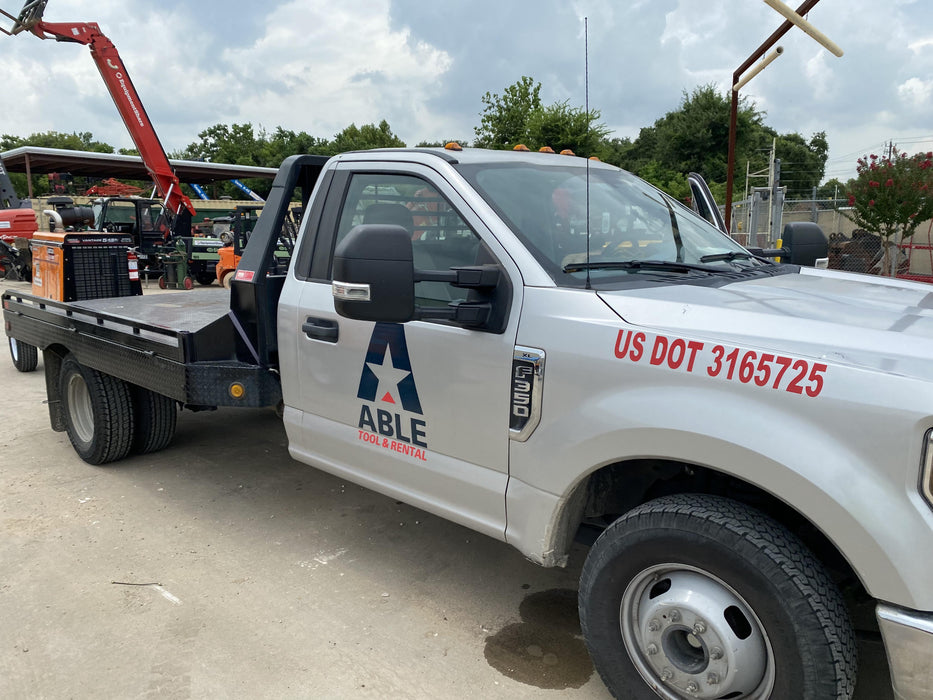 2021 Lincoln Electric Vantage 549X Ready Pak 3, ORANGE (includes trailer, cable rack, fender light kit)
