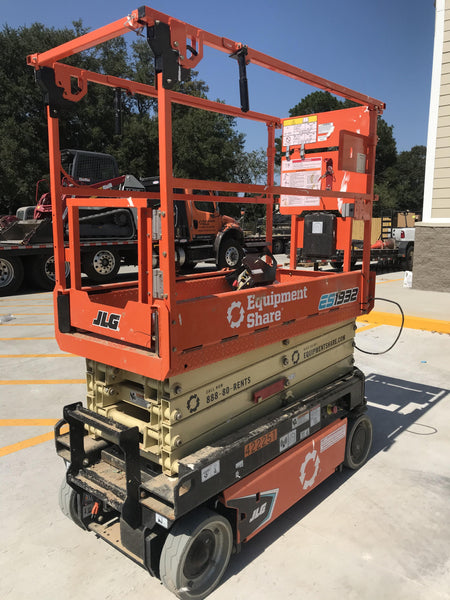 2024 JLG ES1932