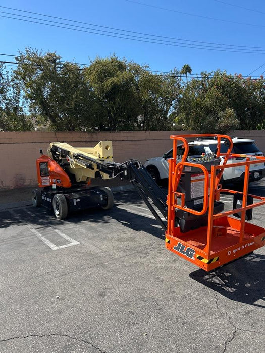 2025 JLG E400AJP Narrow