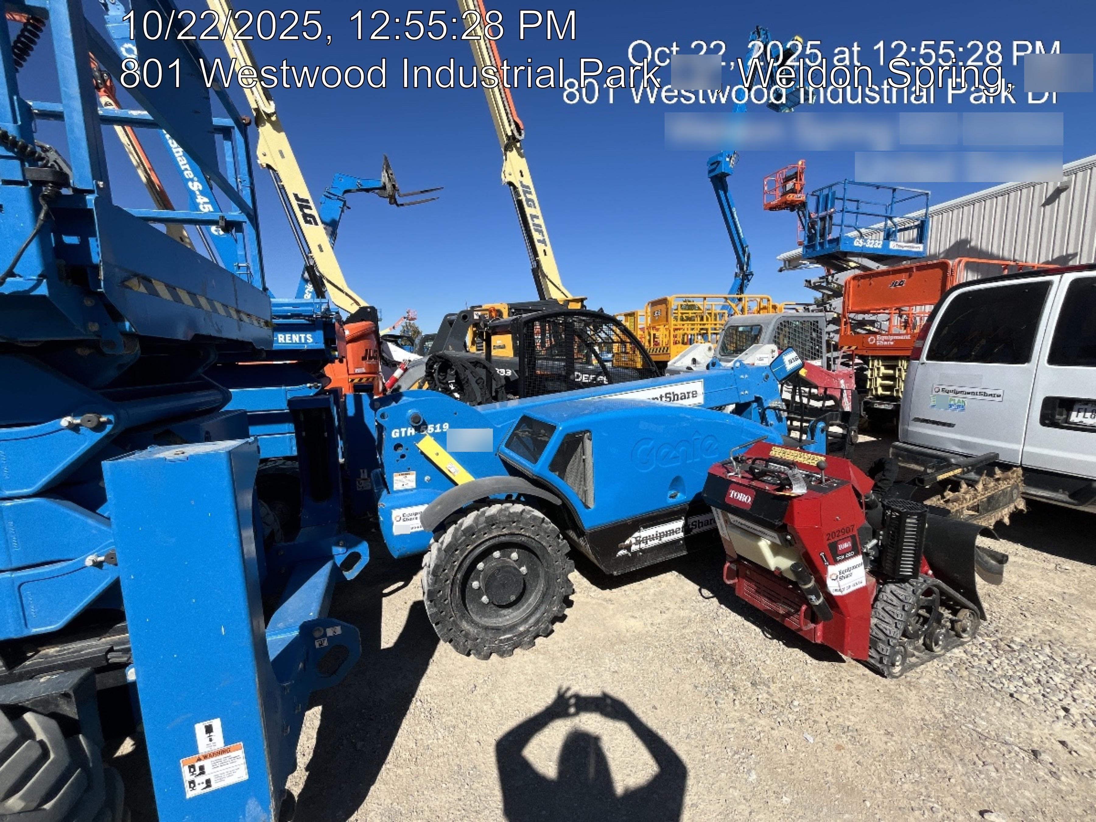 2020 Genie GTH-5519 Canopy, Solid Tires, Work Lights, Beacon, Aux Hydraulics, Back up Alarm