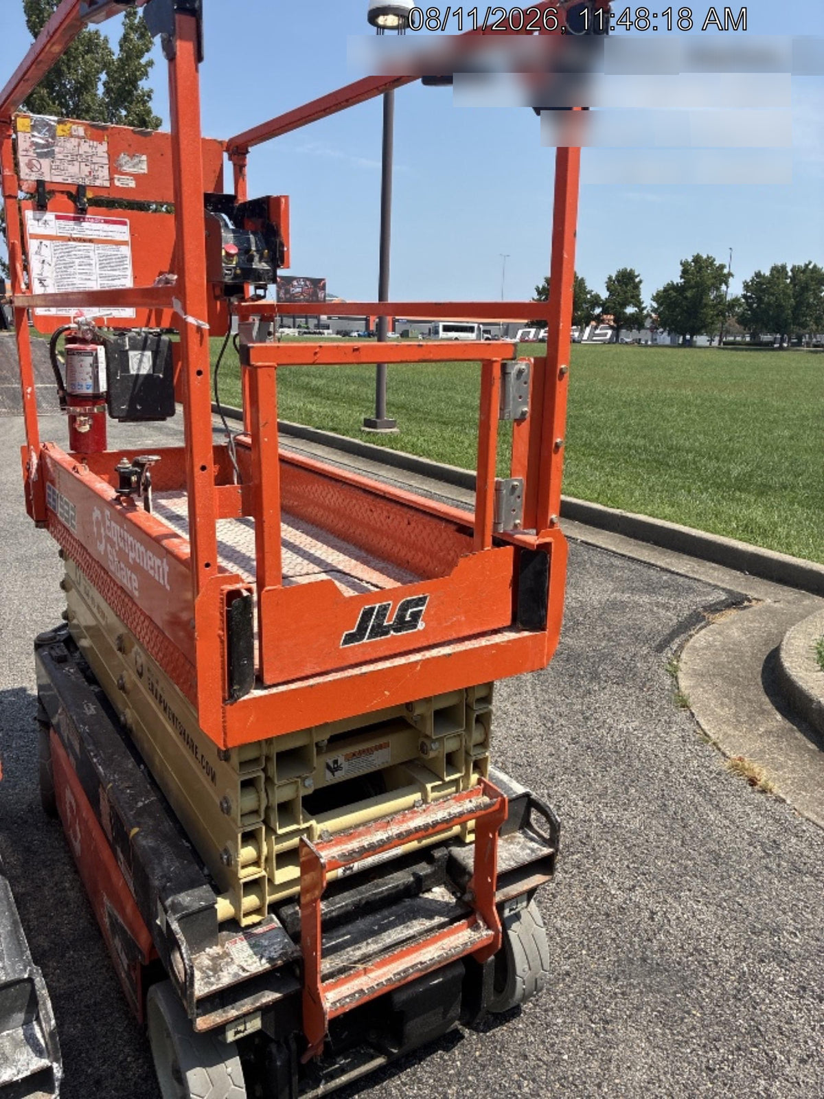 2023 JLG ES1932