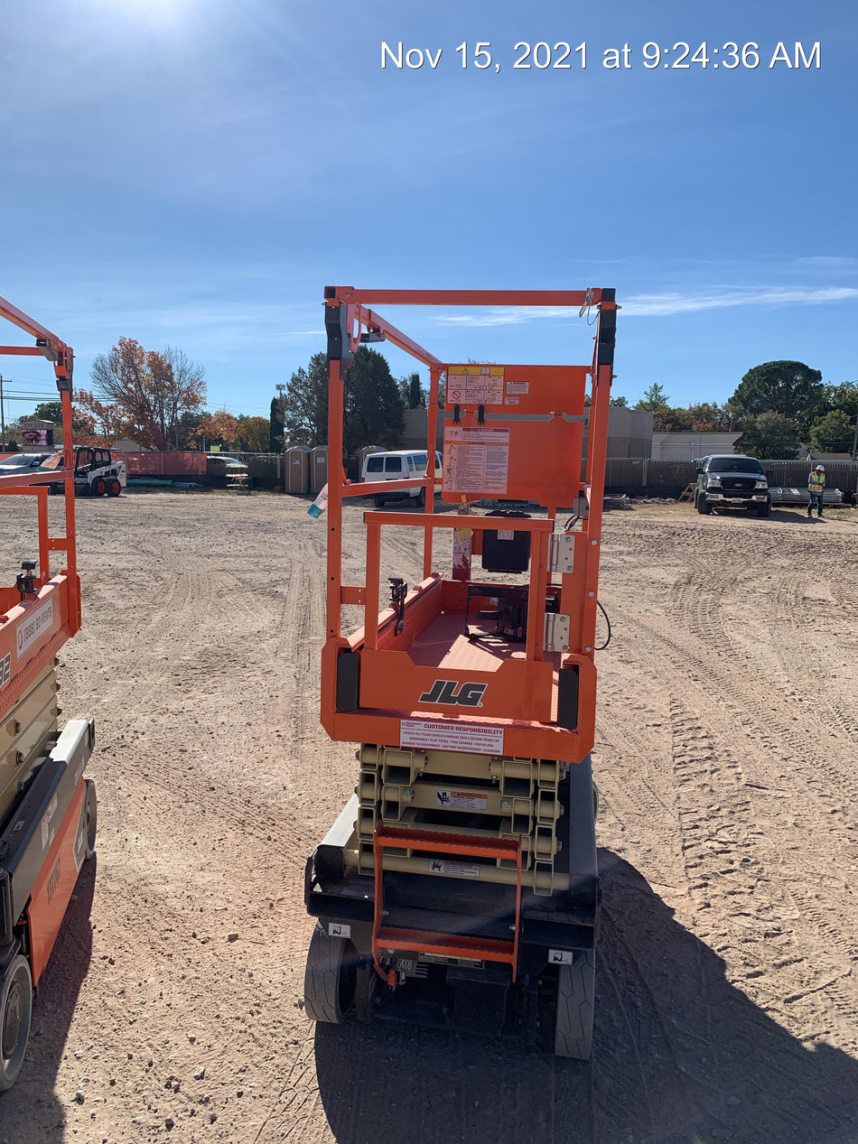 2021 JLG ES1932
