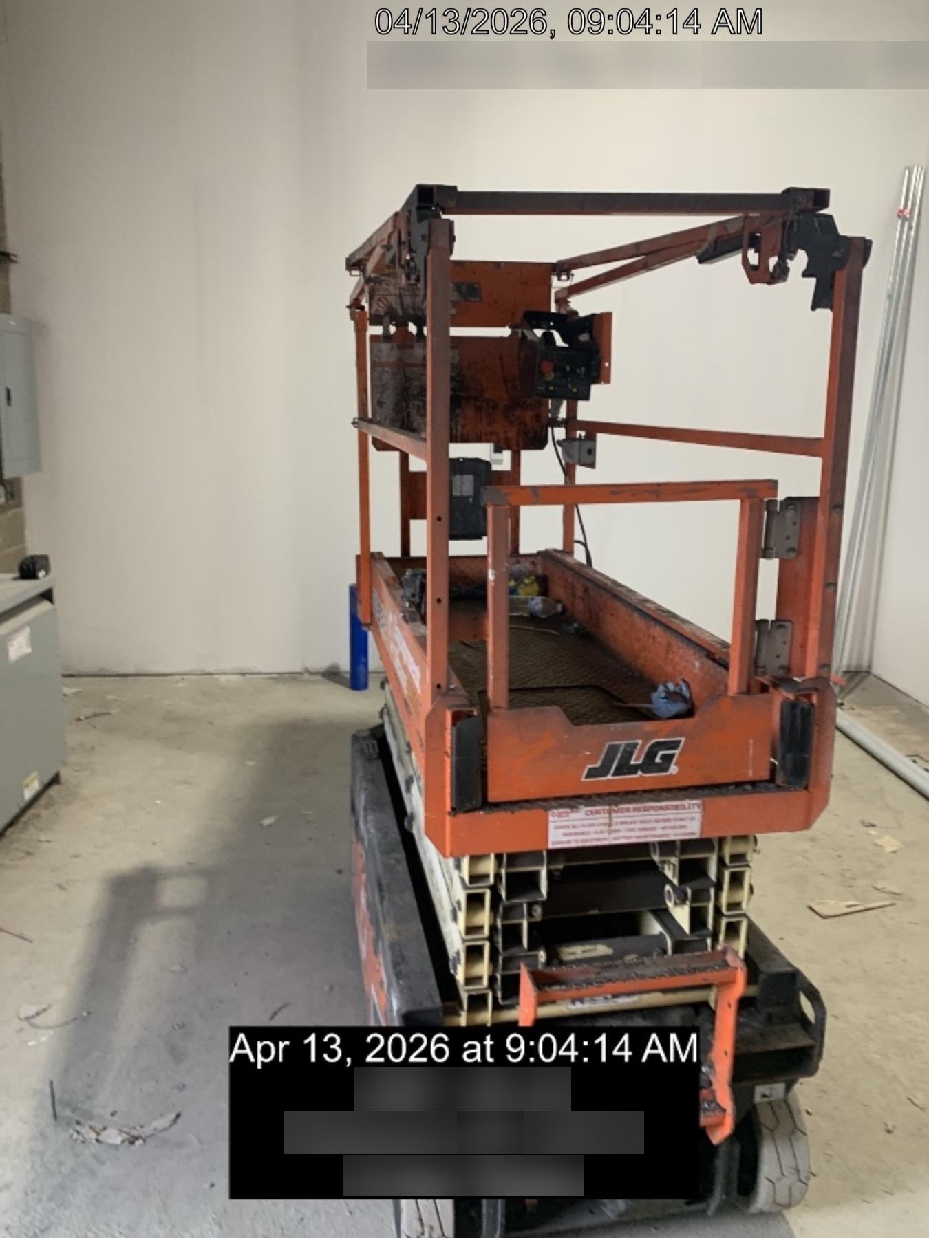 2022 JLG ES1932