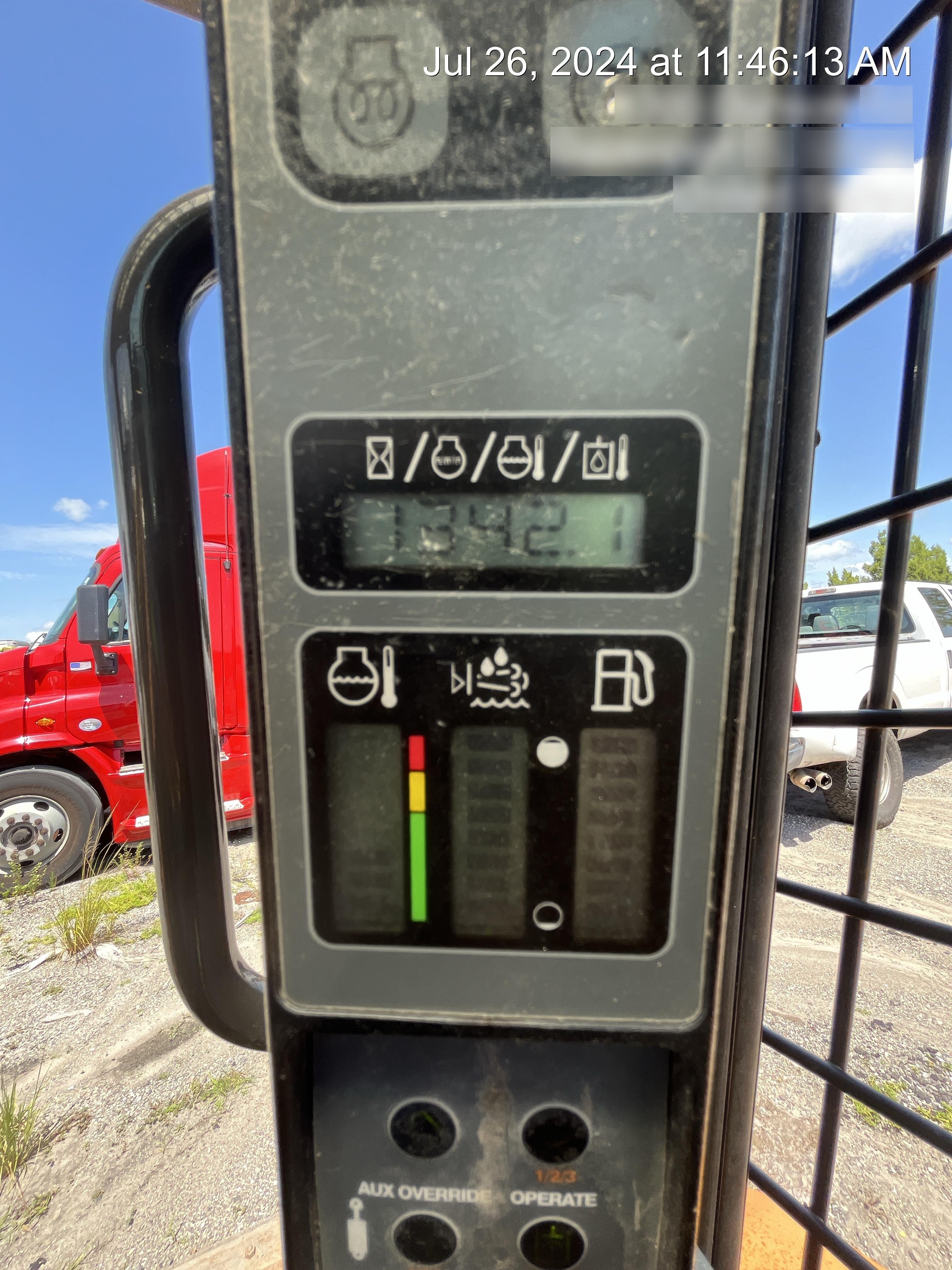2018 CASE TV380