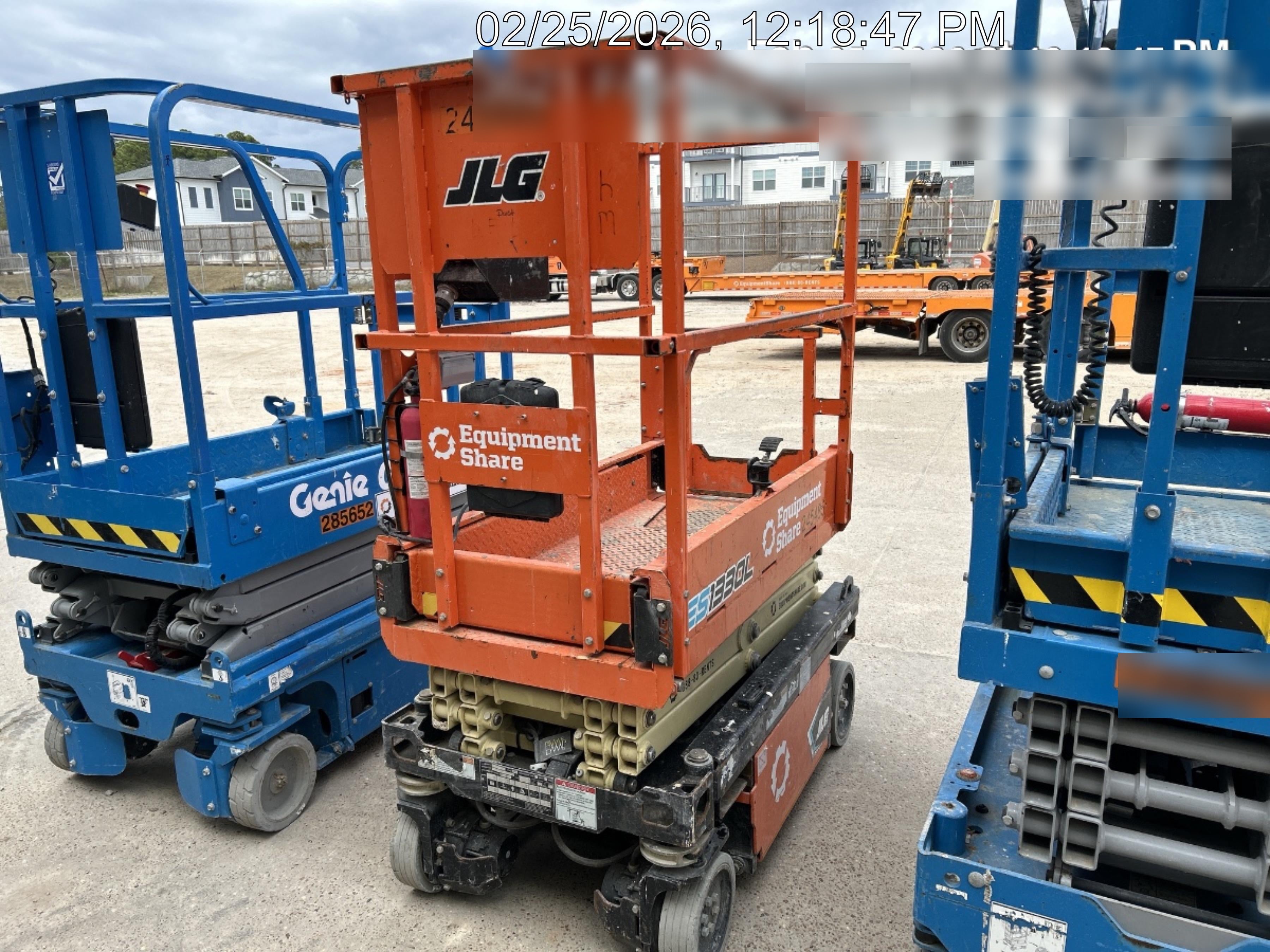 2022 JLG ES1330L