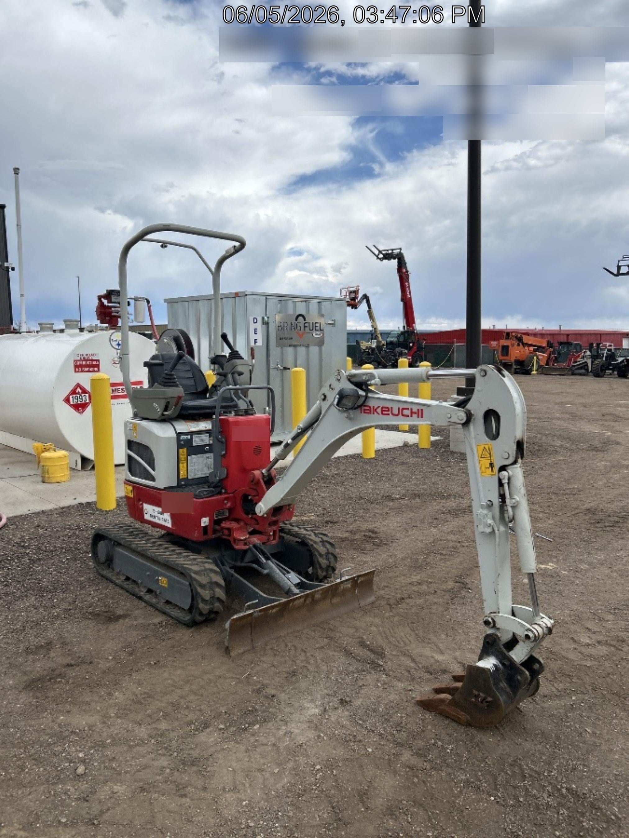 2023 TAKEUCHI TB210R