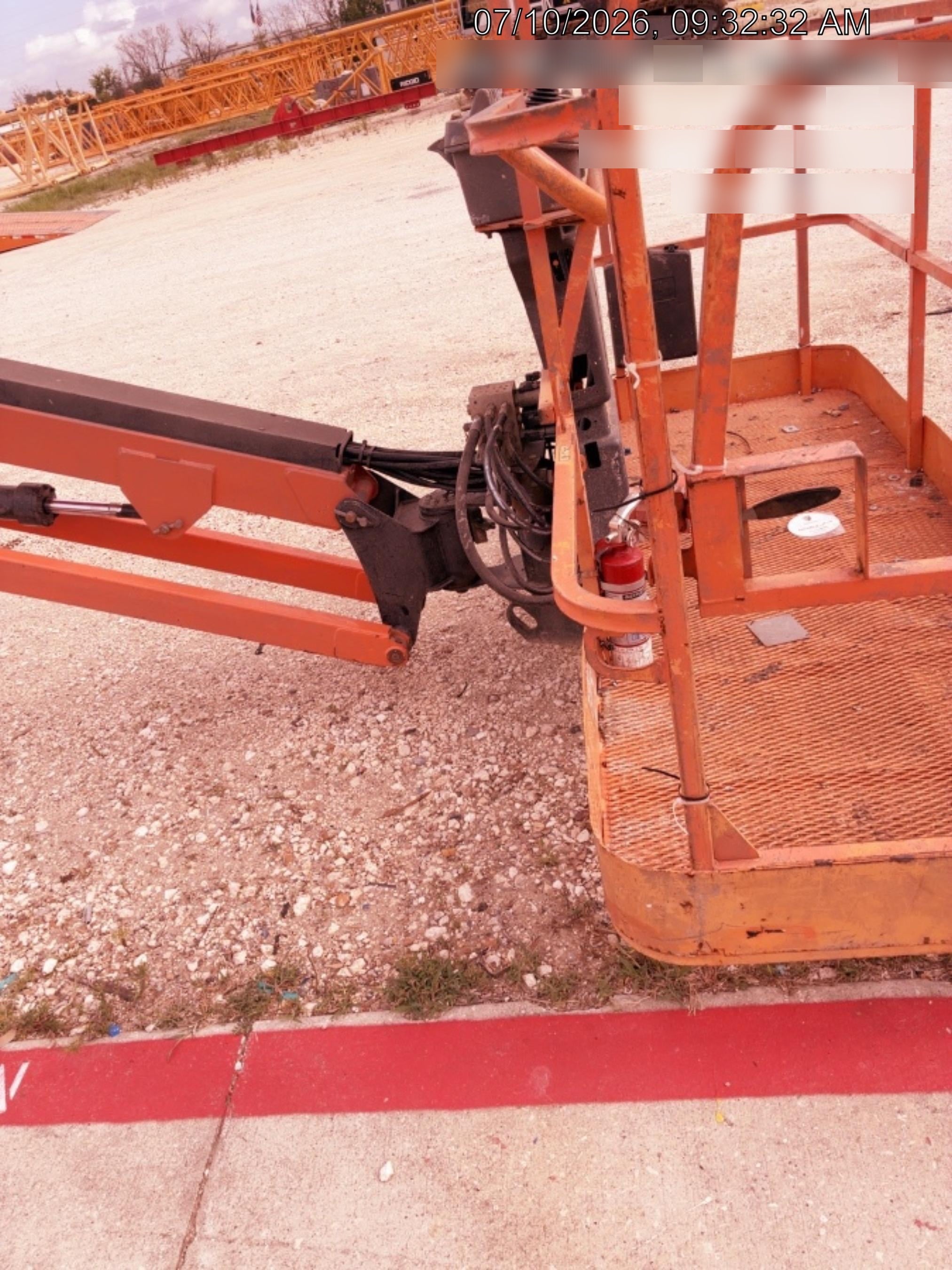 2019 JLG 660SJ