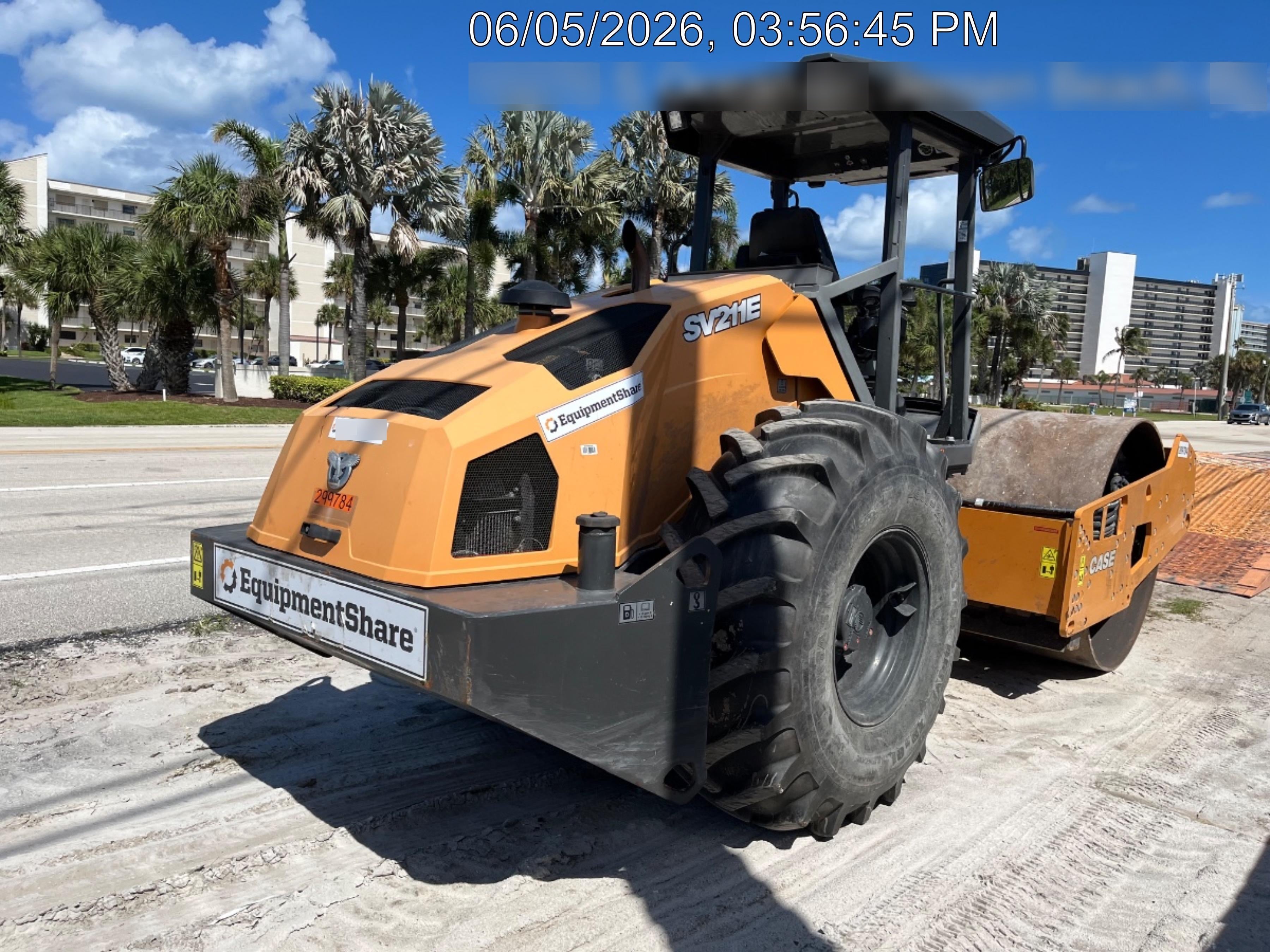 2023 CASE SV211E