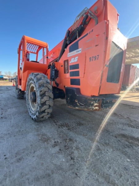2018 SKYTRAK 8042