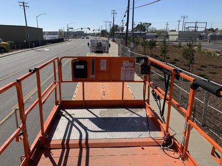 2021 JLG 430LRT
