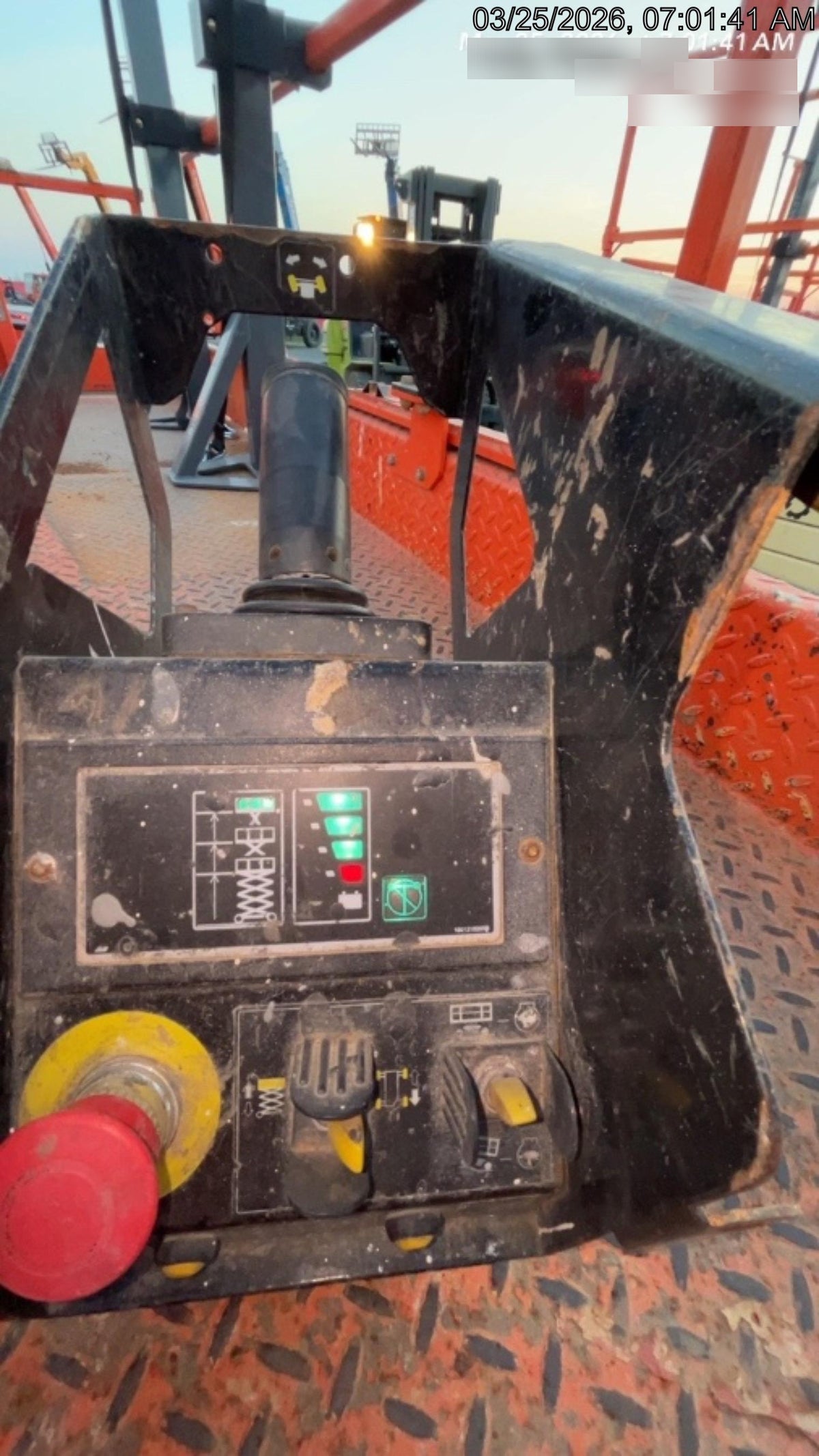 2023 JLG ES2632