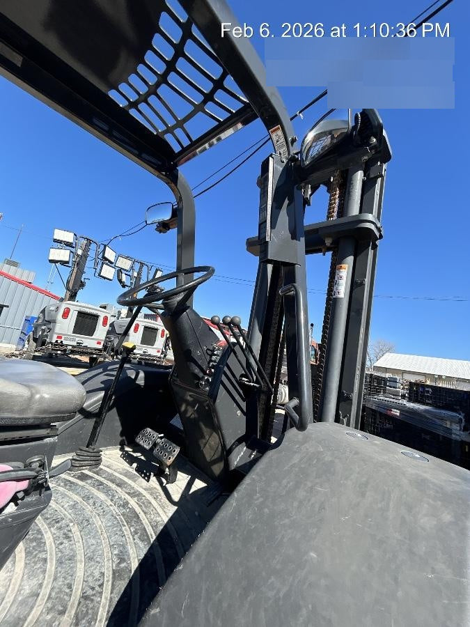 2023 CASE 588H