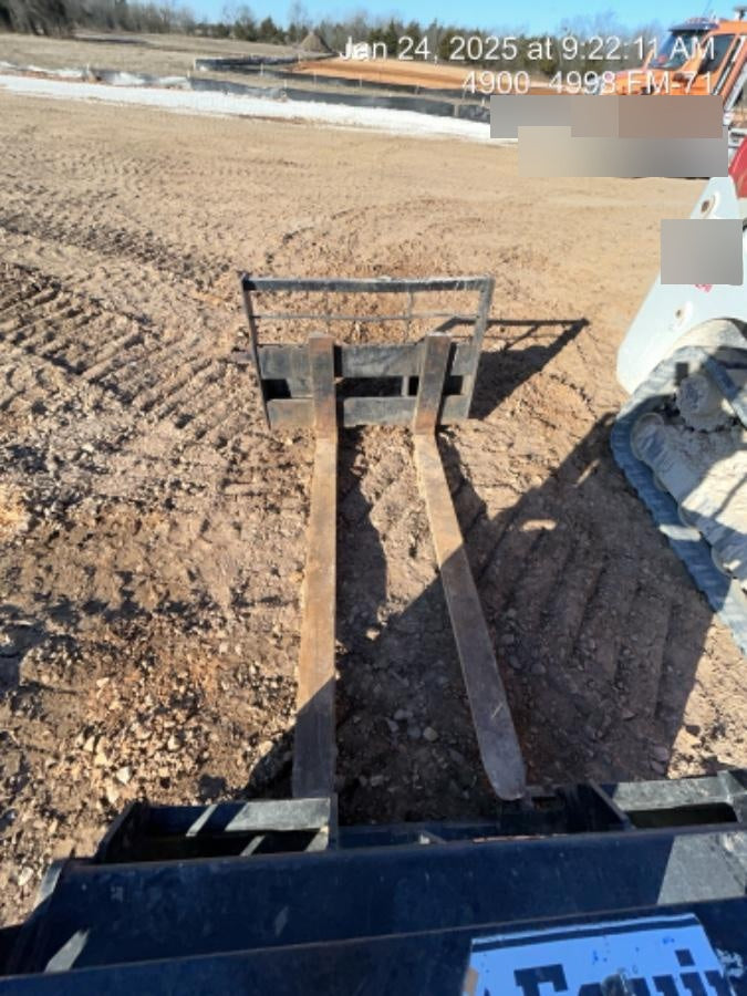 2022 ARROW MATERIAL HANDLING 72" Pallet Forks - Arrow