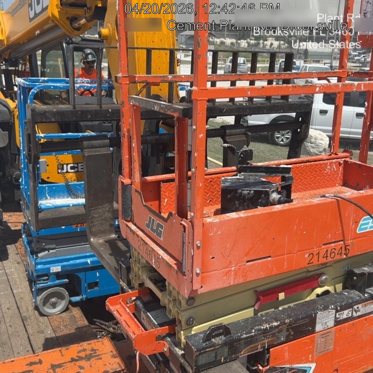 2022 JLG ES1330L