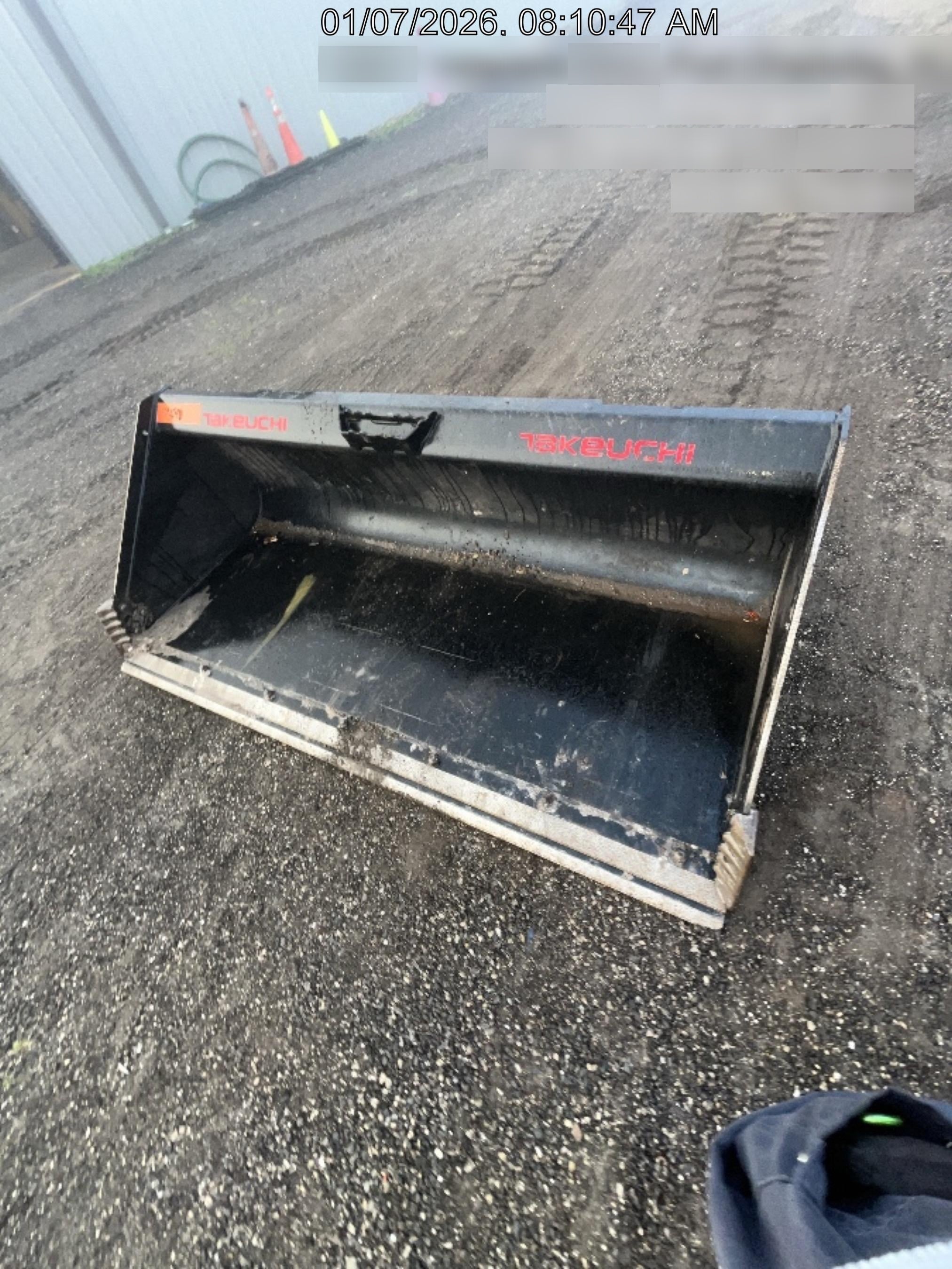 2025 TAKEUCHI 80" Smooth Bucket - Takeuchi