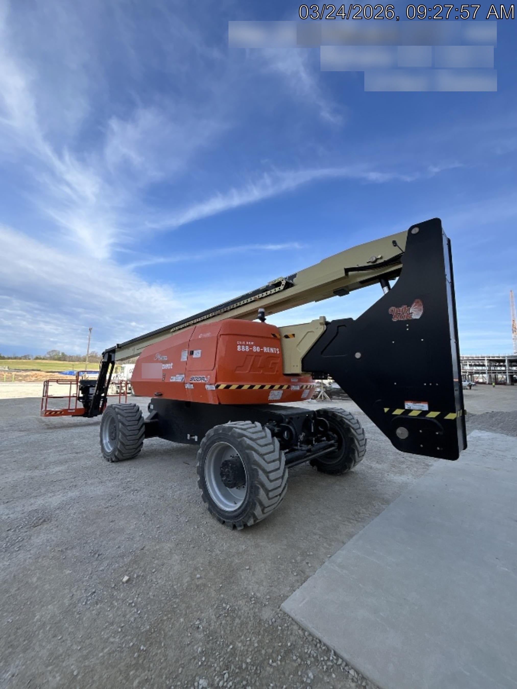 2025 JLG 800AJ