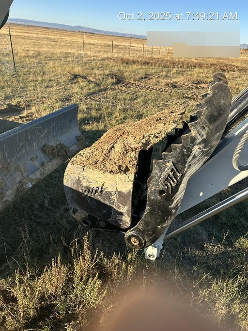 2025 TAKEUCHI 18" HD Bucket - Takeuchi