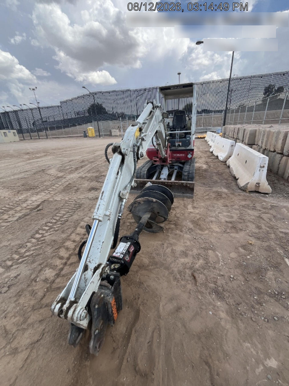 2021 TAKEUCHI TB235-2R