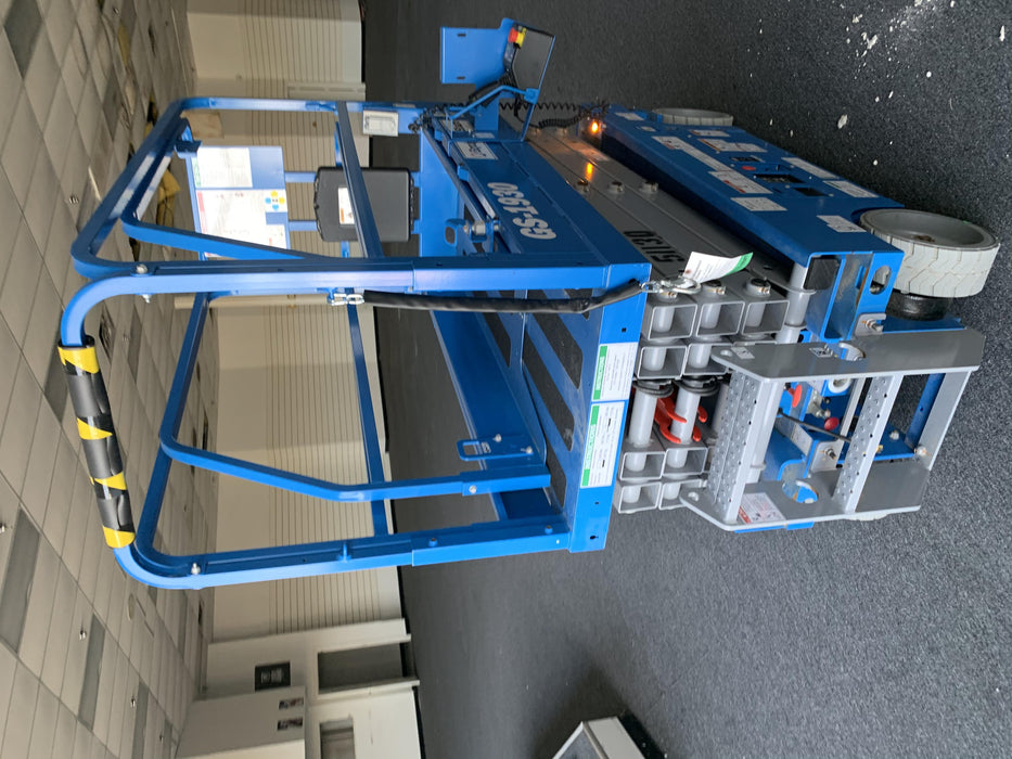 2019 Genie GS-1930 Fixed Rails with Chain Entry