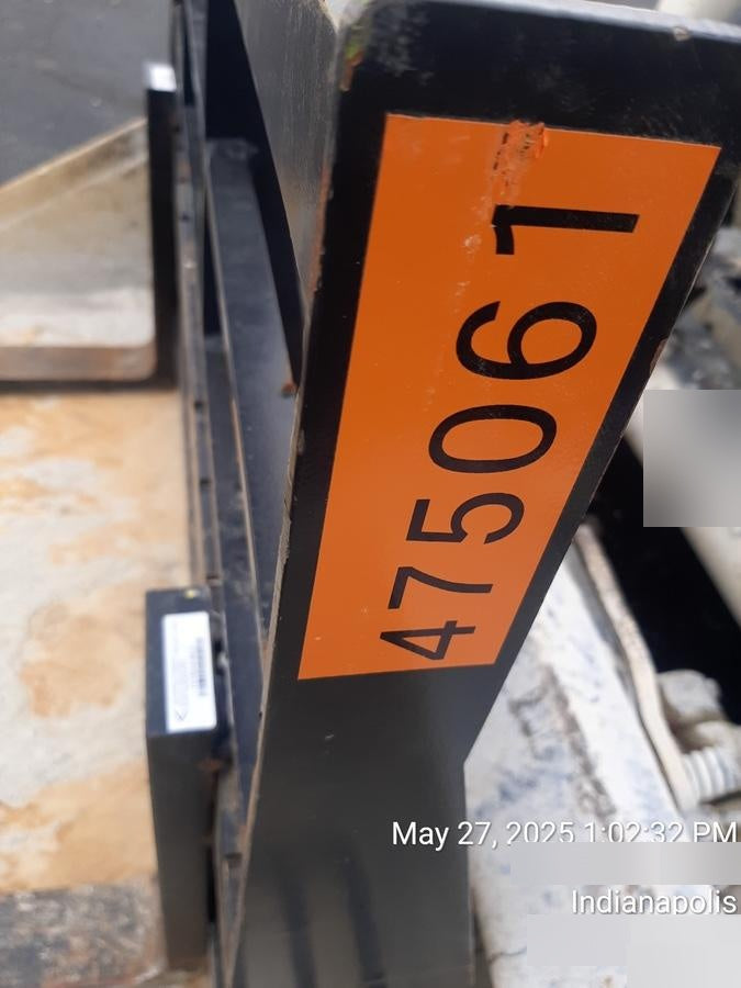 2024 ARROW MATERIAL HANDLING 48" Pallet Forks - Arrow