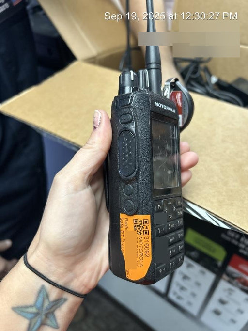 2023 MOTOROLA R7 DISPLAY